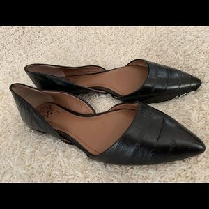 Vince Camuto women’s flats